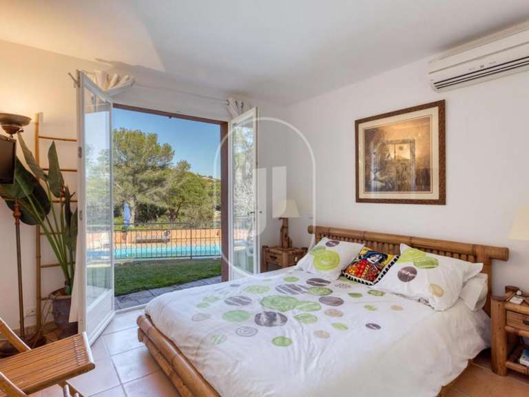 Propriété avec Vue sur mer Sainte-Maxime - 8 chambres - 227m²