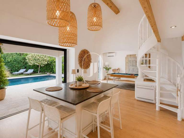 Propriété Sainte-Maxime - 7 chambres - 265m²