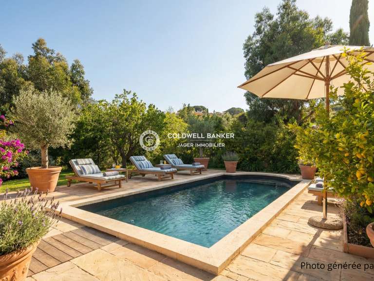 Villa Sainte-Maxime - 5 bedrooms - 200m²