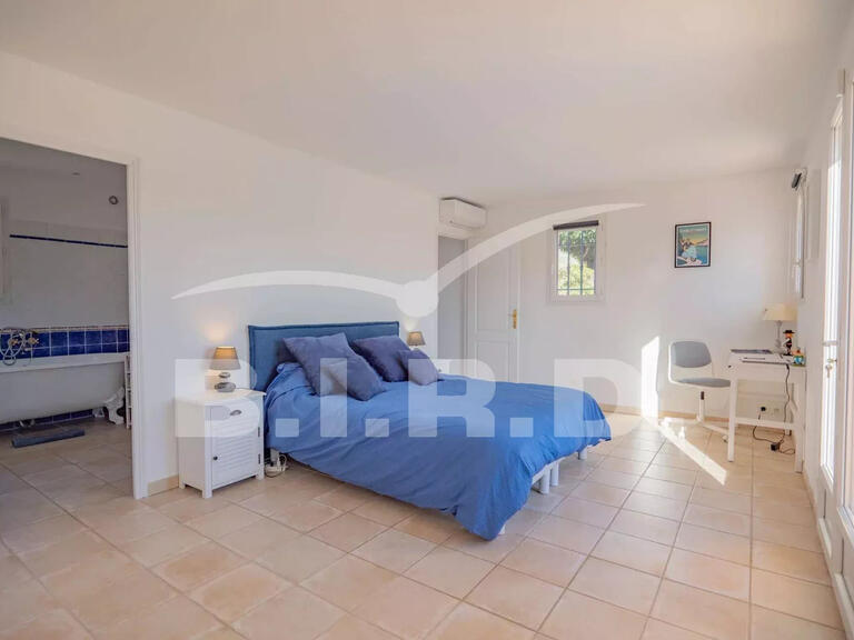 Villa Sainte-Maxime - 4 chambres - 200m²