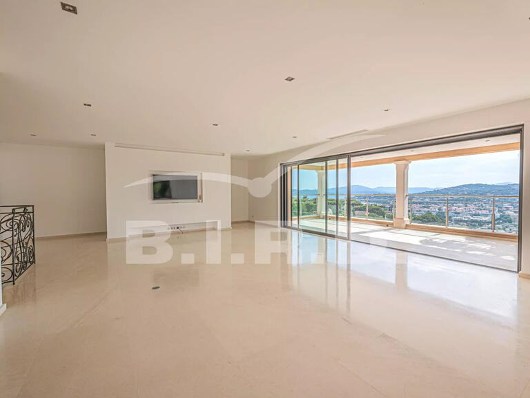 Villa Sainte-Maxime - 5 chambres - 250m²