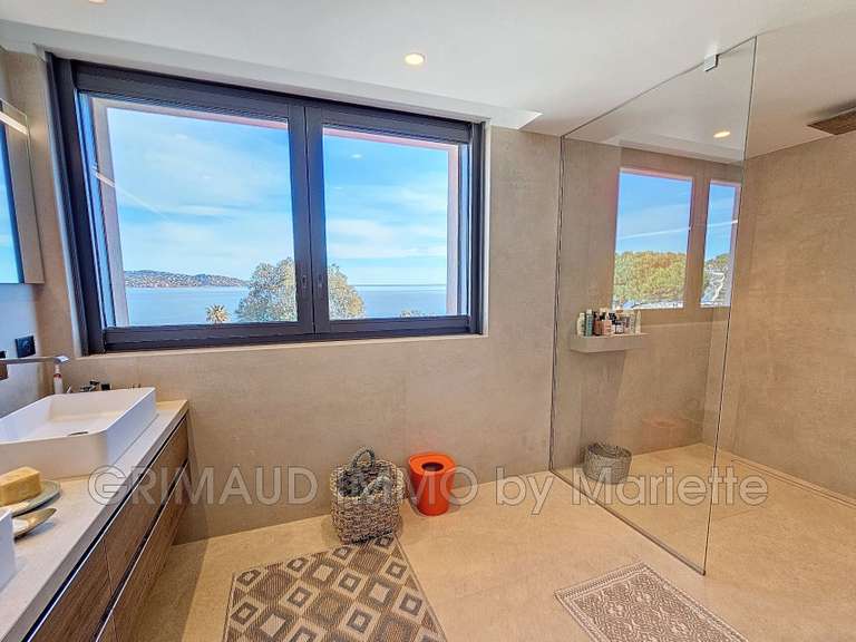 Villa Sainte-Maxime - 5 chambres - 280m²