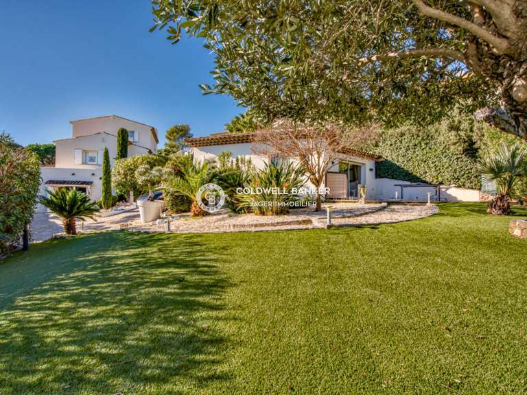 Villa Sainte-Maxime - 5 bedrooms - 295m²