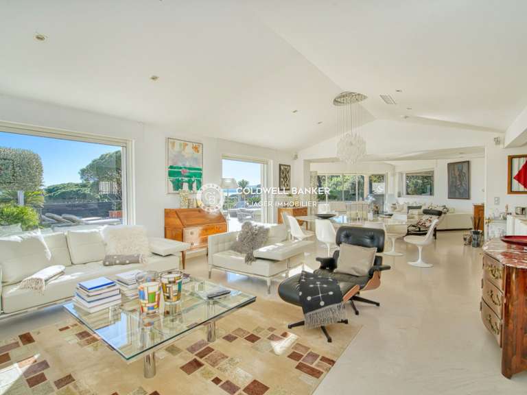 Villa Sainte-Maxime - 5 bedrooms - 295m²