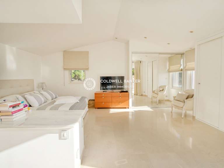 Villa Sainte-Maxime - 5 bedrooms - 295m²