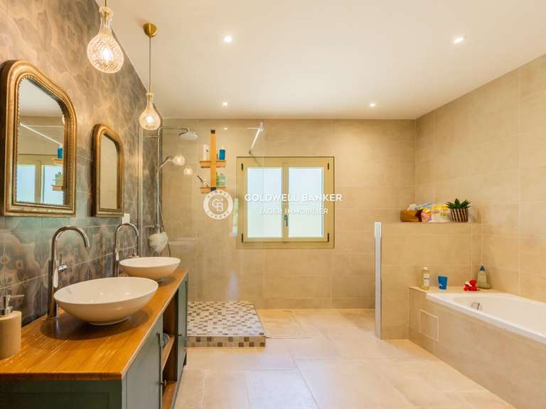 Villa Sainte-Maxime - 4 chambres - 150m²