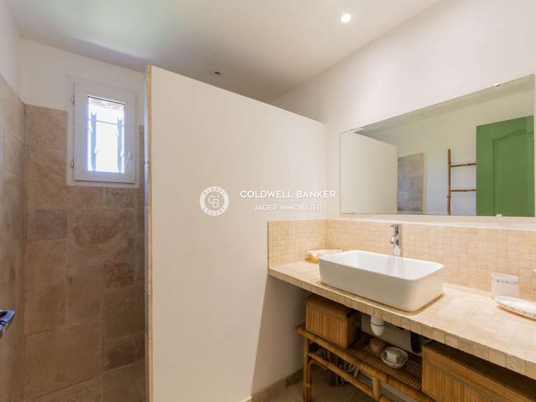 Villa with Sea view Sainte-Maxime - 5 bedrooms - 166m²