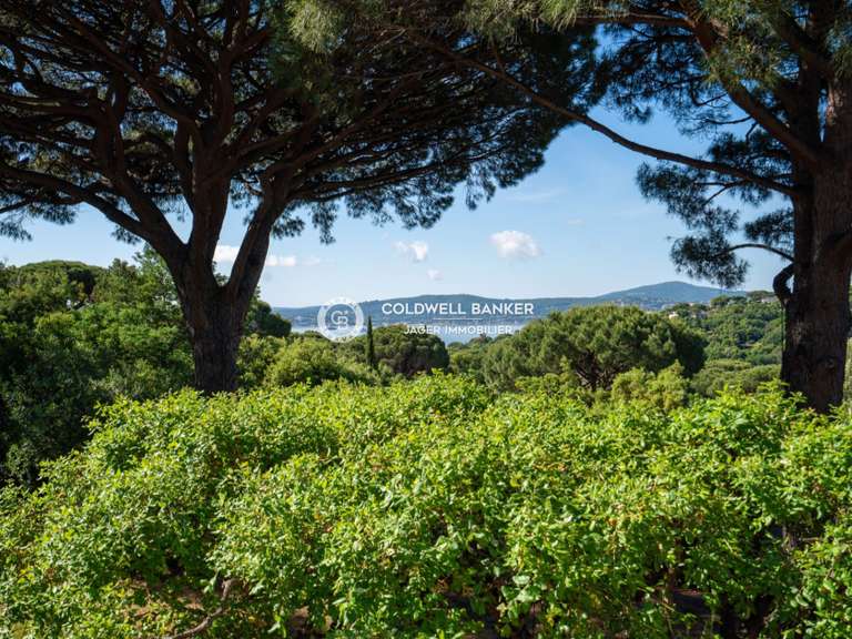 Villa Sainte-Maxime - 5 bedrooms - 200m²