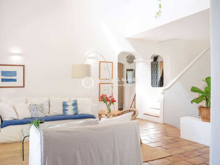 Villa Sainte-Maxime - 5 bedrooms - 200m²