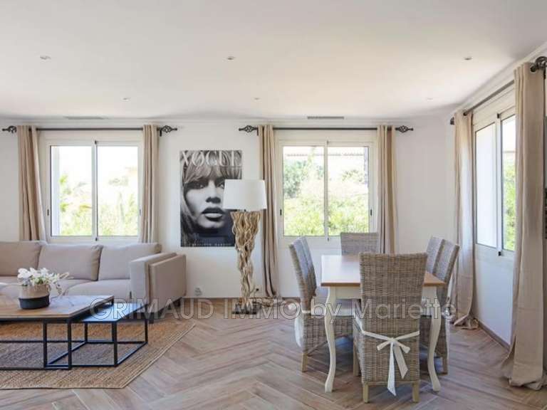 Villa Sainte-Maxime - 5 bedrooms - 213m²