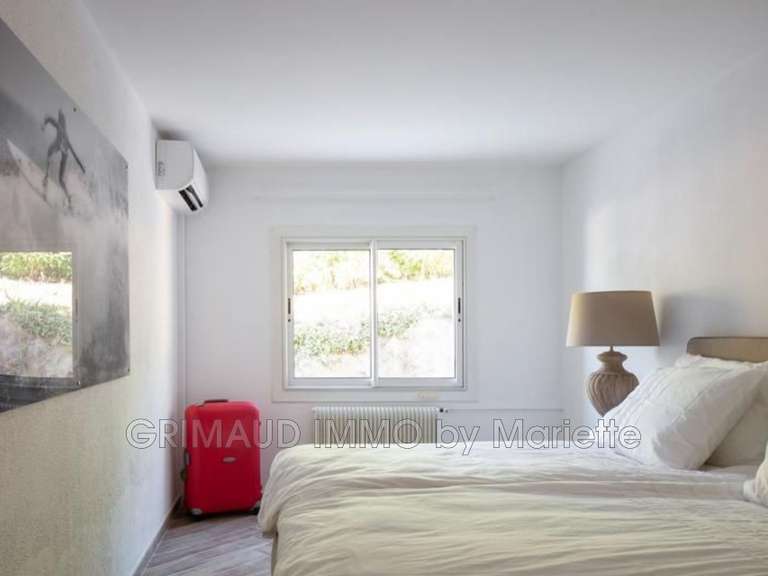 Villa Sainte-Maxime - 5 bedrooms - 213m²