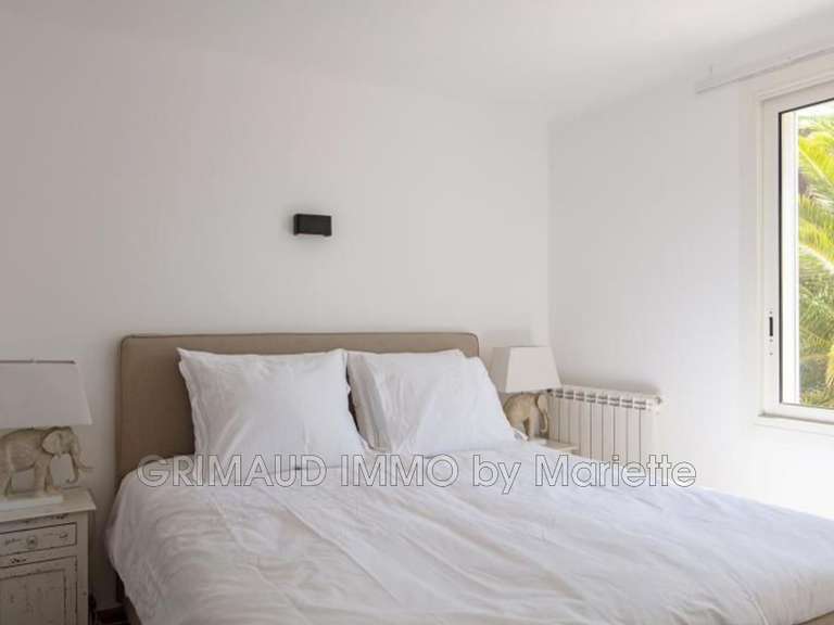 Villa Sainte-Maxime - 5 bedrooms - 213m²