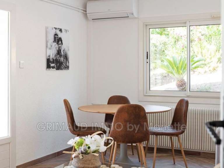 Villa Sainte-Maxime - 5 bedrooms - 213m²