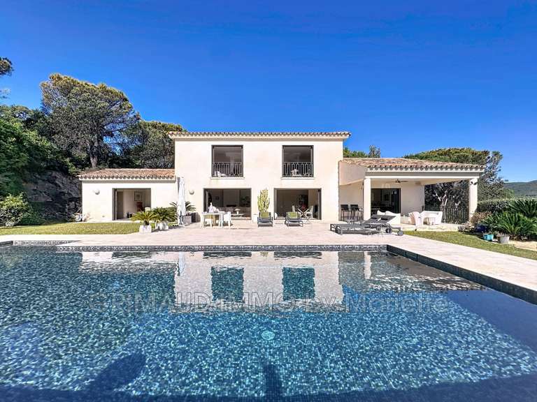 Villa Sainte-Maxime - 4 bedrooms - 234m²