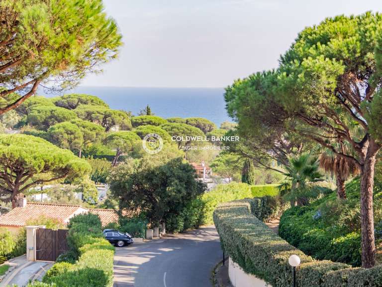 Villa with Sea view Sainte-Maxime - 4 bedrooms - 250m²