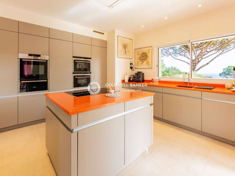 Villa with Sea view Sainte-Maxime - 4 bedrooms - 250m²