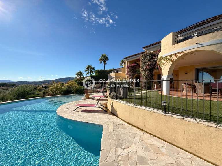 Villa Sainte-Maxime - 6 bedrooms - 249m²