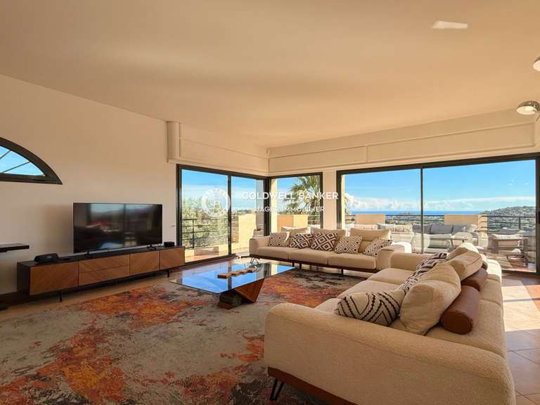Villa Sainte-Maxime - 6 bedrooms - 249m²