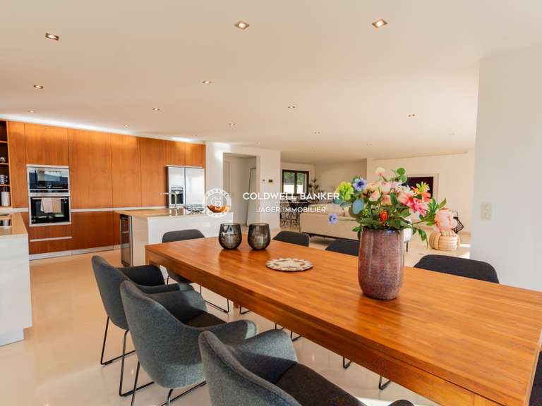 Villa Sainte-Maxime - 5 bedrooms - 250m²