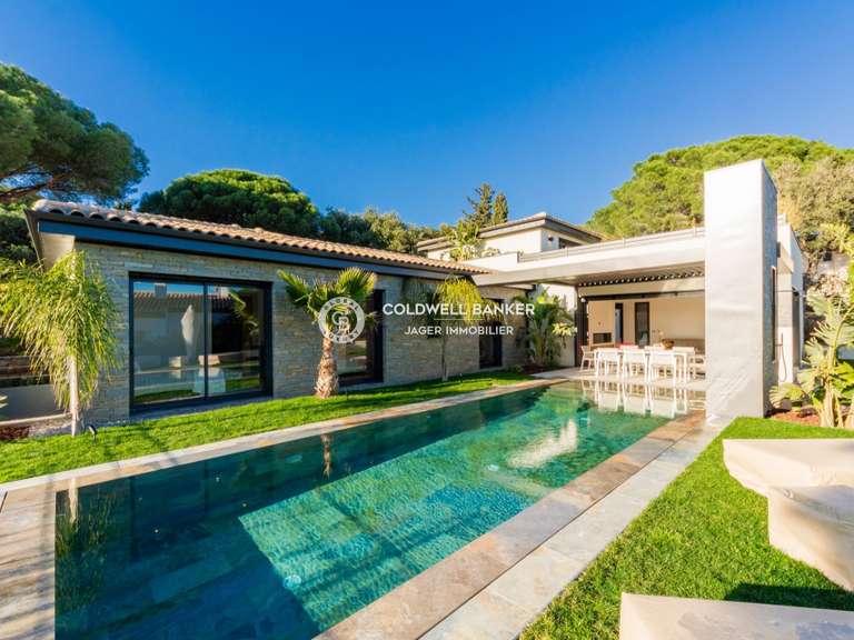Villa with Sea view Sainte-Maxime - 4 bedrooms - 300m²