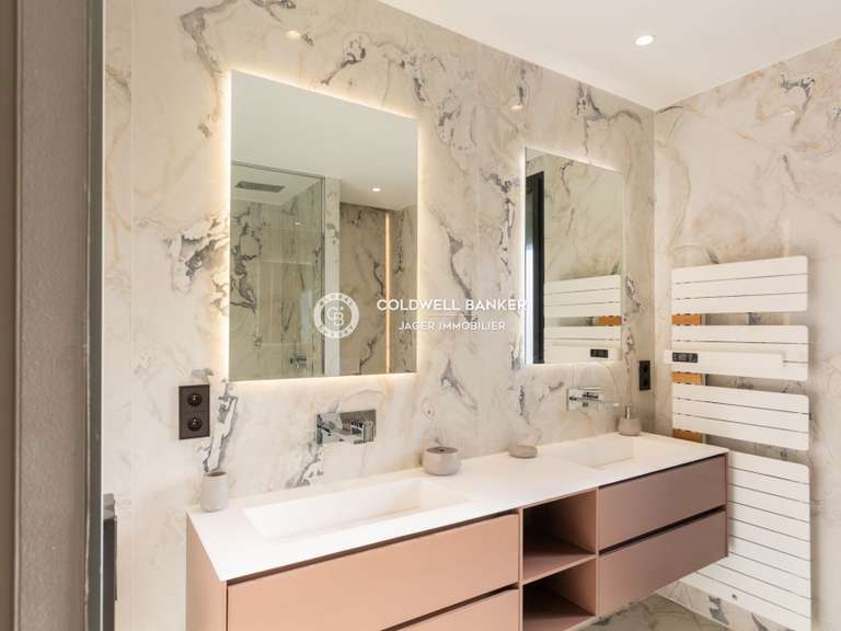 Villa with Sea view Sainte-Maxime - 4 bedrooms - 300m²