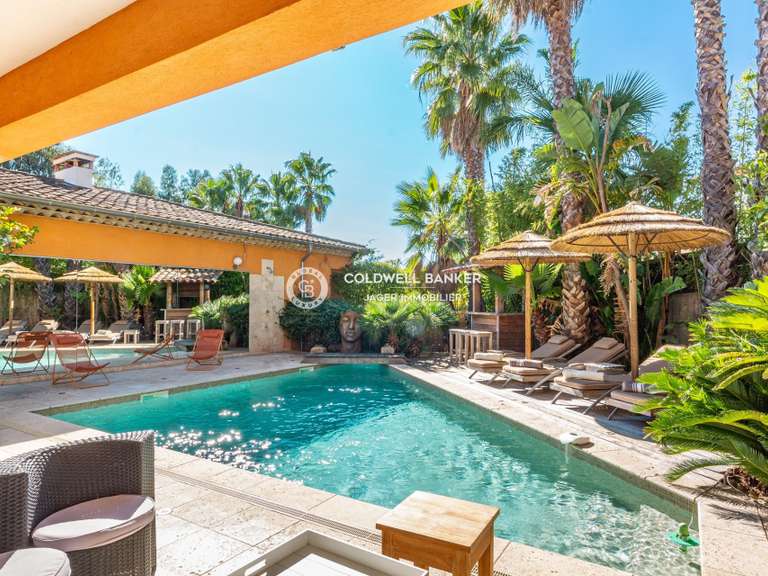 Villa Sainte-Maxime - 4 bedrooms - 180m²