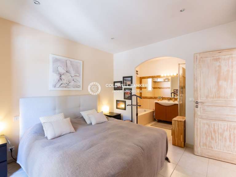 Villa Sainte-Maxime - 4 bedrooms - 180m²