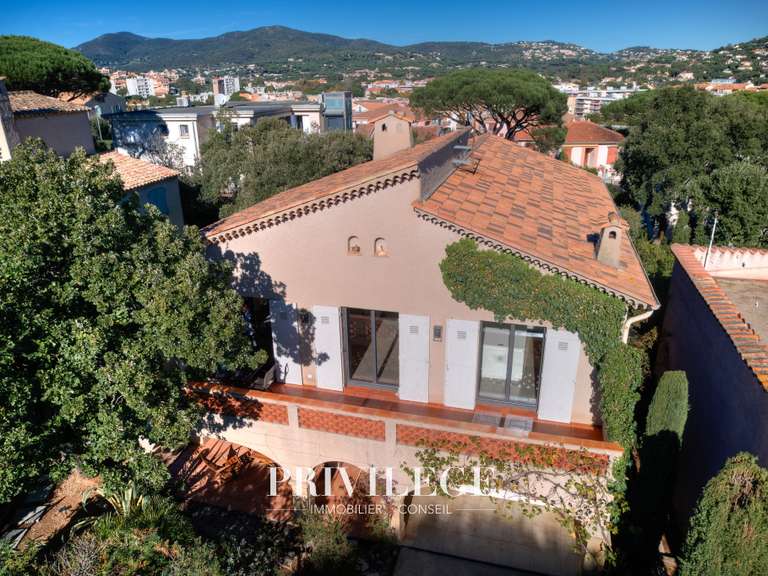 Villa Sainte-Maxime - 4 chambres - 150m²