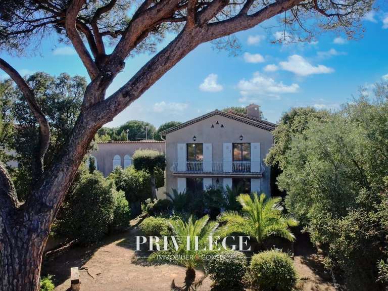 Villa Sainte-Maxime - 4 chambres - 150m²