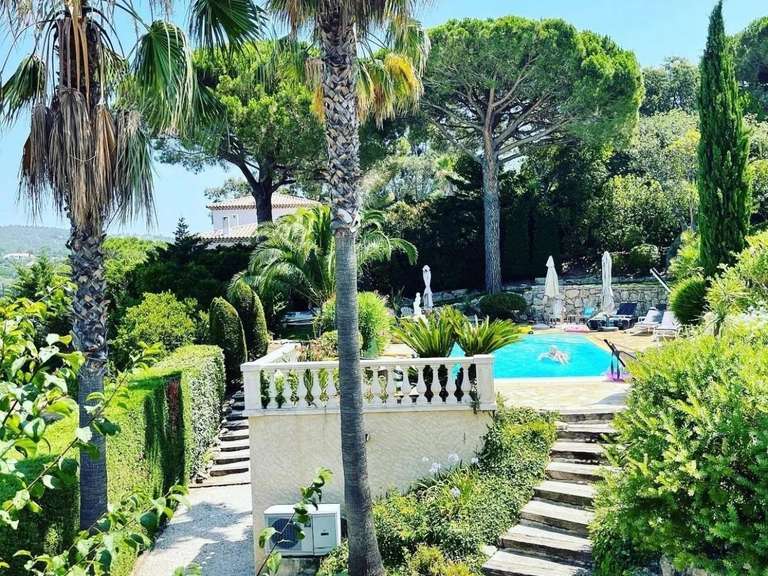 Villa Sainte-Maxime - 5 bedrooms - 225m²