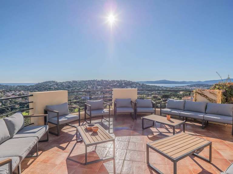 Villa Sainte-Maxime - 7 bedrooms - 249m²