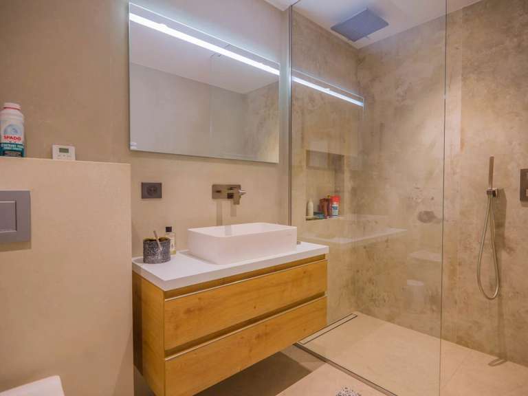 Villa Sainte-Maxime - 5 bedrooms - 249m²