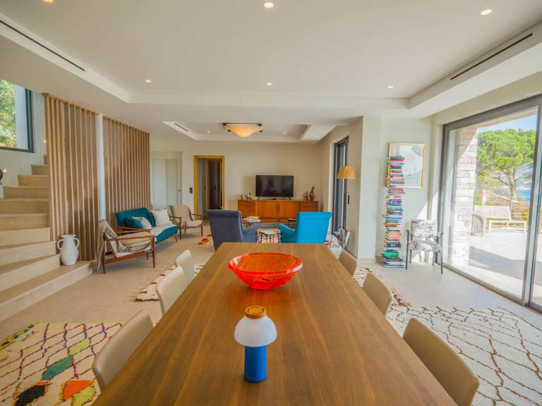 Villa Sainte-Maxime - 5 bedrooms - 249m²