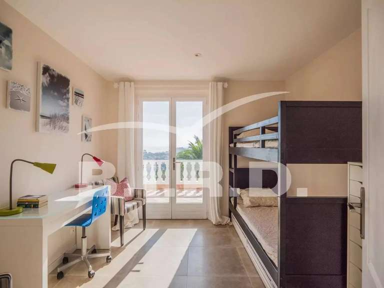 Villa Sainte-Maxime - 5 bedrooms - 170m²