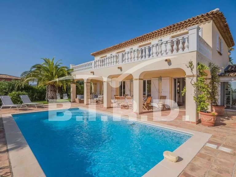 Villa Sainte-Maxime - 5 bedrooms - 170m²