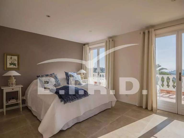 Villa Sainte-Maxime - 5 bedrooms - 170m²