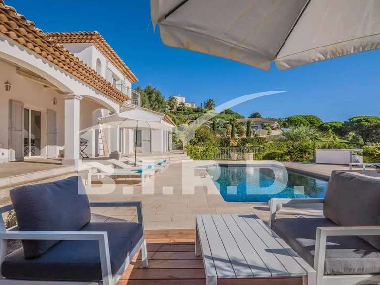 Villa Sainte-Maxime - 5 bedrooms - 180m²