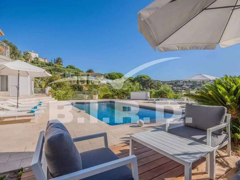 Villa Sainte-Maxime - 5 bedrooms - 180m²