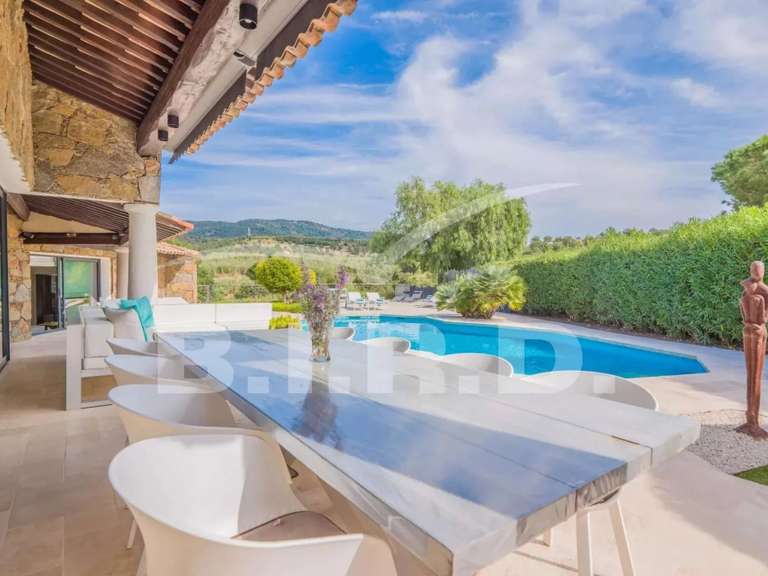 Villa Sainte-Maxime - 4 bedrooms - 180m²