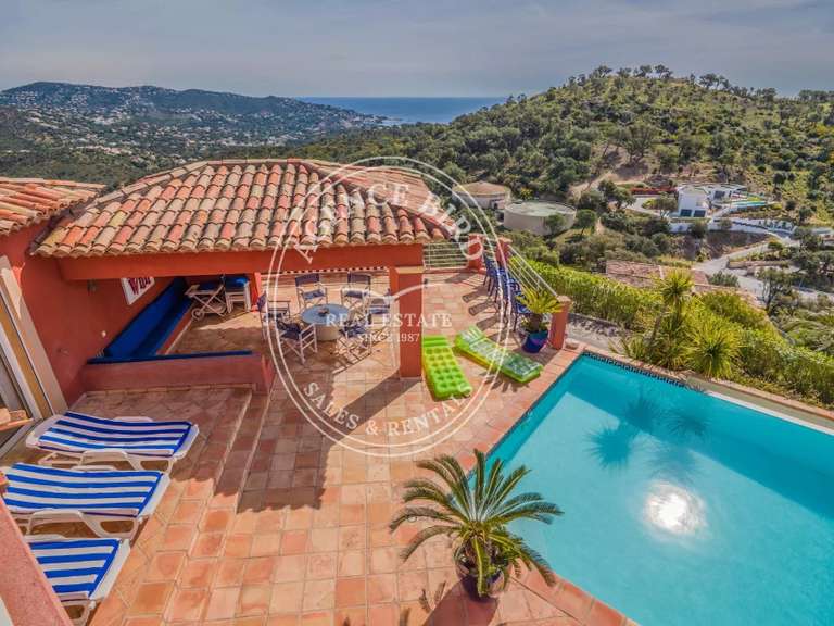 Villa Sainte-Maxime - 5 chambres - 2900m²