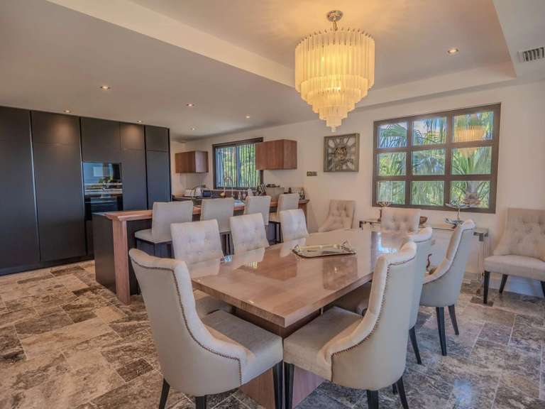 Villa Sainte-Maxime - 5 chambres - 290m²