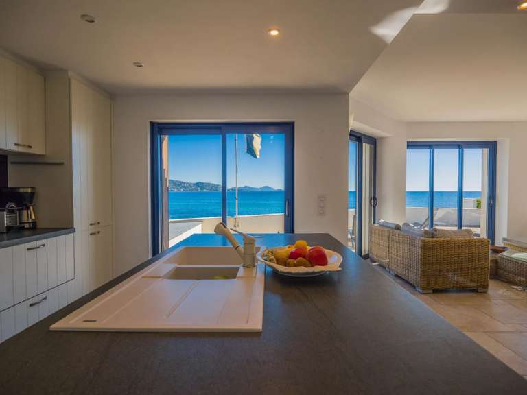 Villa Sainte-Maxime - 5 bedrooms - 177m²