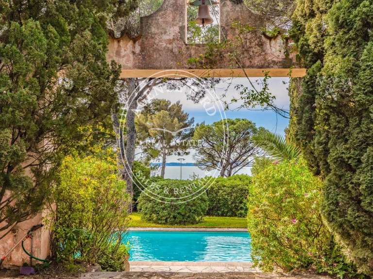 Villa Sainte-Maxime - 7 chambres - 400m²