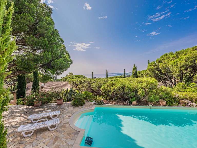 Villa with Sea view Sainte-Maxime - 4 bedrooms - 170m²