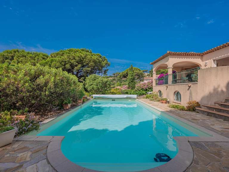 Villa with Sea view Sainte-Maxime - 4 bedrooms - 170m²