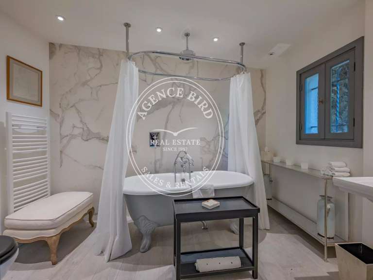 Villa with Sea view Sainte-Maxime - 7 bedrooms - 260m²