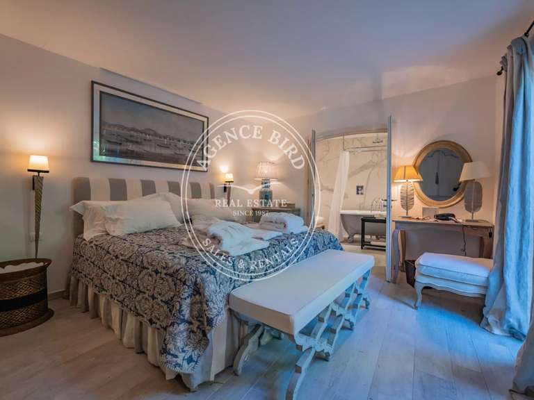 Villa with Sea view Sainte-Maxime - 7 bedrooms - 260m²