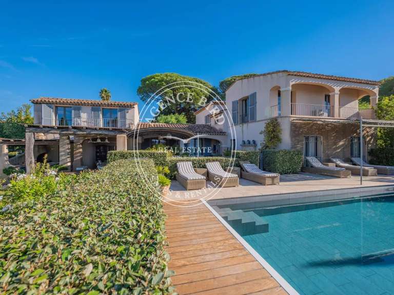 Villa with Sea view Sainte-Maxime - 7 bedrooms - 260m²