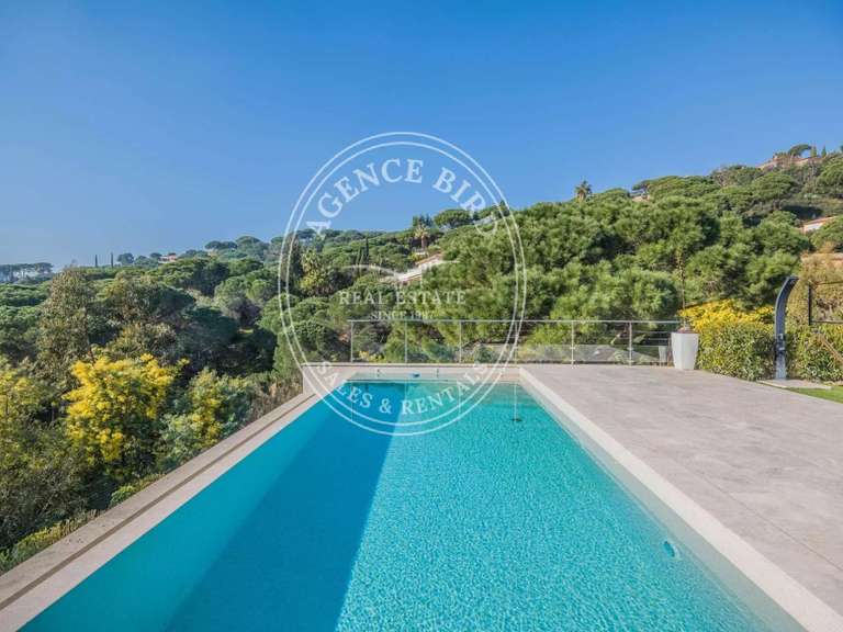 Villa Sainte-Maxime - 3 chambres - 238m²