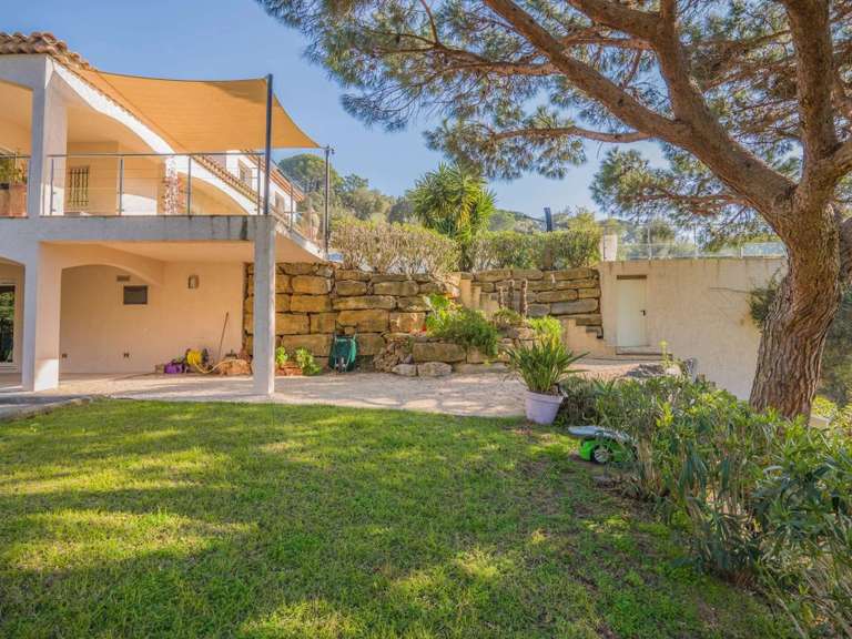 Villa Sainte-Maxime - 3 chambres - 238m²